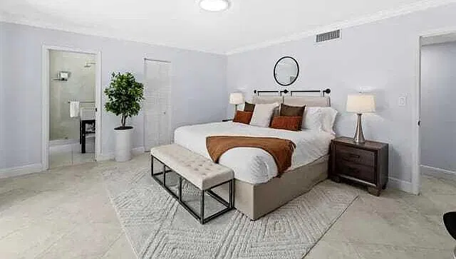 3 bed, 2.0 bath, 2040 sqft, $7,800 — Photo 4