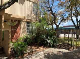 Lee Park Condominium, South Miami, FL 33143