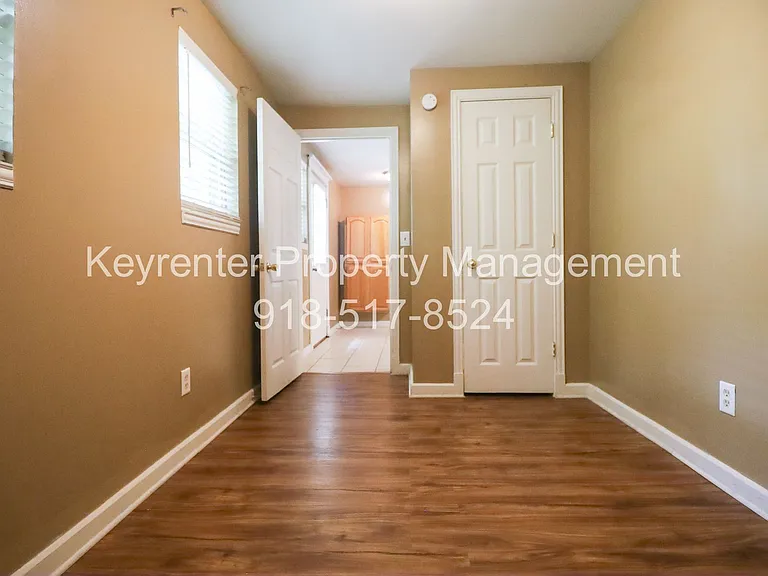 412 N McKinley Ave — Photo 18