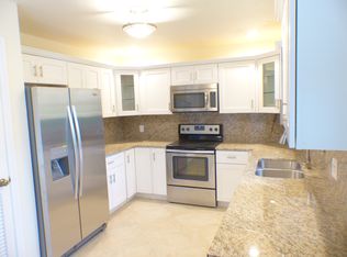 2810 Biarritz Dr, Palm Beach Gardens, FL 33410