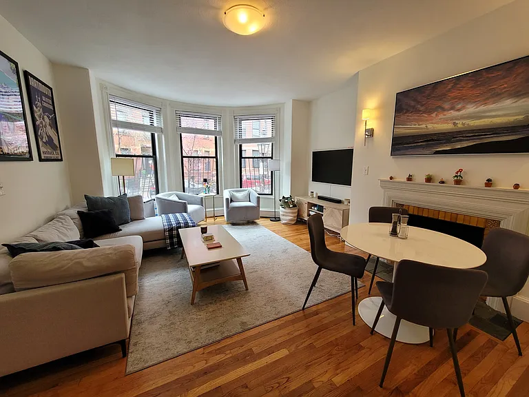 426 Marlborough St #1 — Photo 1
