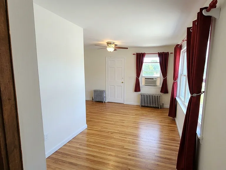 202 W 4th Ave — Photo 11