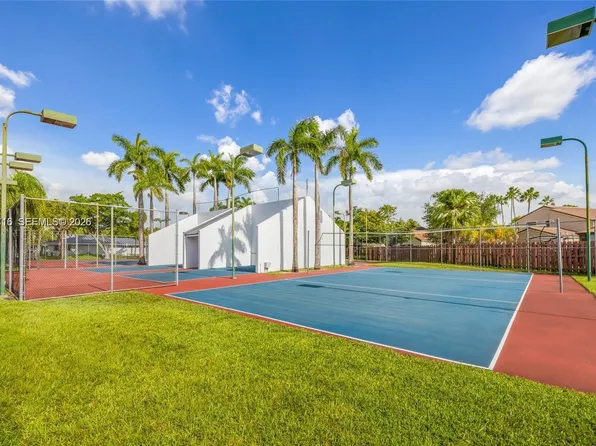 6273 NW 170th Ter, Hialeah, FL 33015