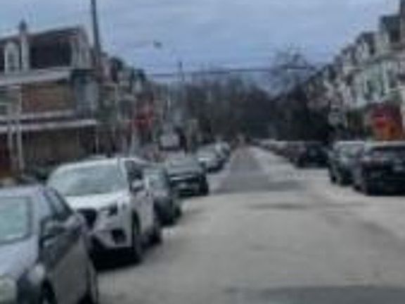 Exterior Neighborhood (street photo)