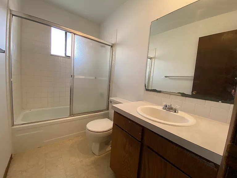 1916 Meadow Dr #1 — Photo 9
