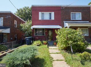 48 Underwood Pl NW, Washington, DC 20012