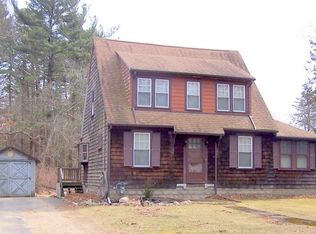 122 E Washington St, Hanson, MA 02341