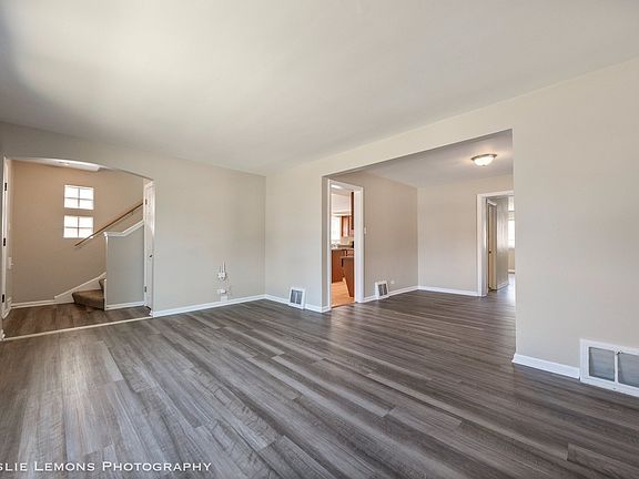 5th image of 712 Newcastle Ave