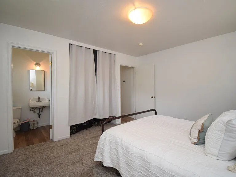 3382 Monroe Blvd — Photo 11