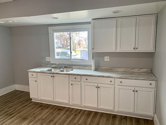 2nd image of 7203 Deveny Ave