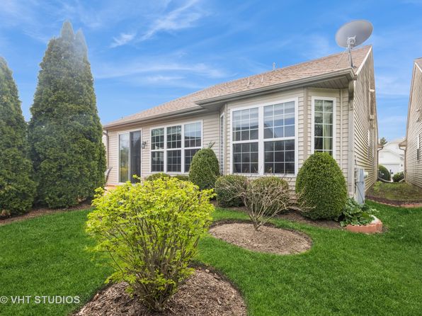 13474 Lehigh St, Huntley, IL 60142
