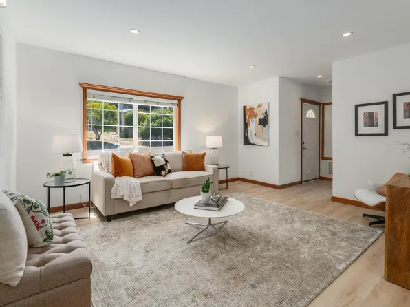 7956 Earl St, Oakland, CA 94605