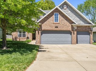1429 W Maplewood St, Springfield, MO 65807