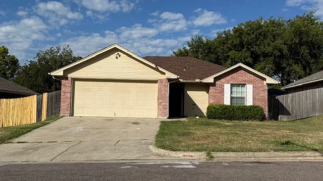 4909 Brianhill Dr — Photo 1