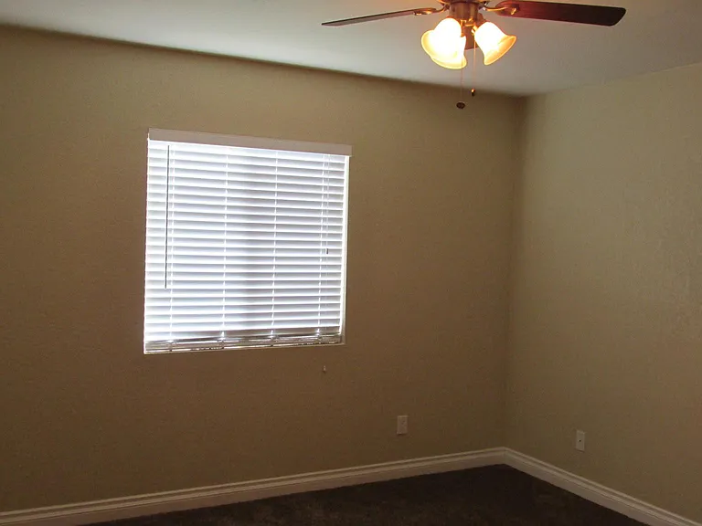 1423 Graves Ave #215 — Photo 7