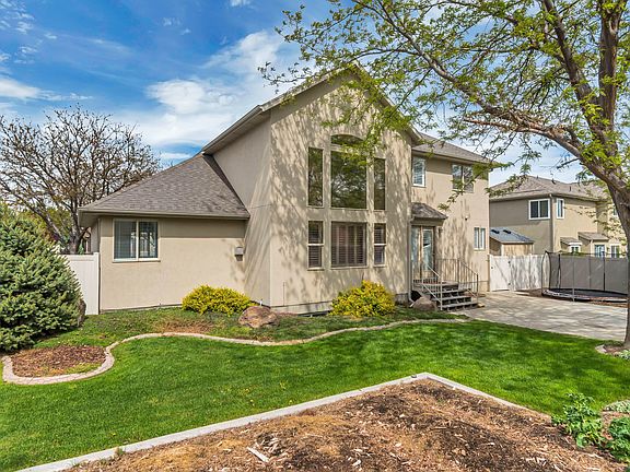 3rd image of 5413 W Sawtell Way