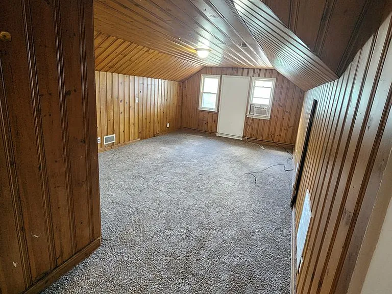 6010 Florence Blvd — Photo 32