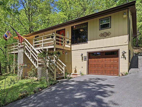 4th image of 2931 Mountain Blvd