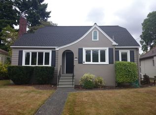 1616 42nd Ave SW, Seattle, WA 98116