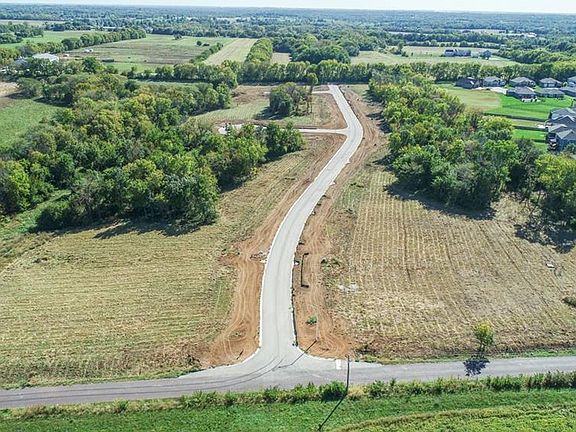 3rd image of LOT 1 Prairie Grove Ests
