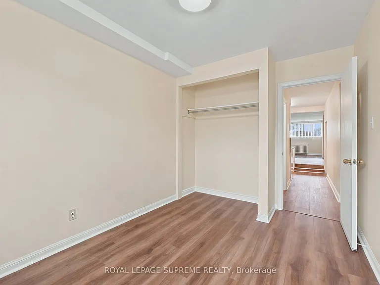 56 Dynevor Rd #BASEMENT — Photo 14
