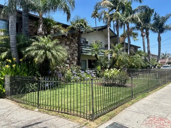 PINE CREST, 6929 Sepulveda Blvd APT 32, Van Nuys, CA 91405