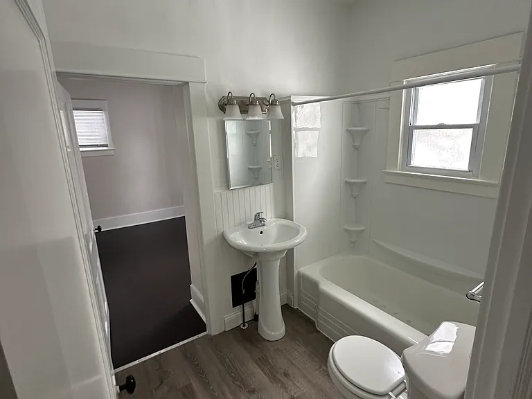341 W Main St — Photo 7