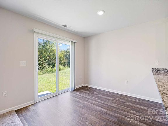 4th image of 262 Frank Burns Way