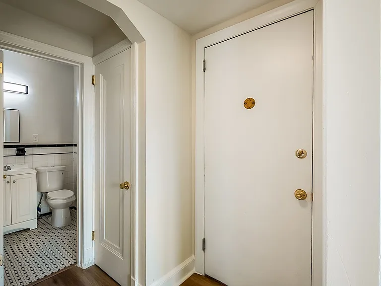 535 Mellon St SE — Photo 10