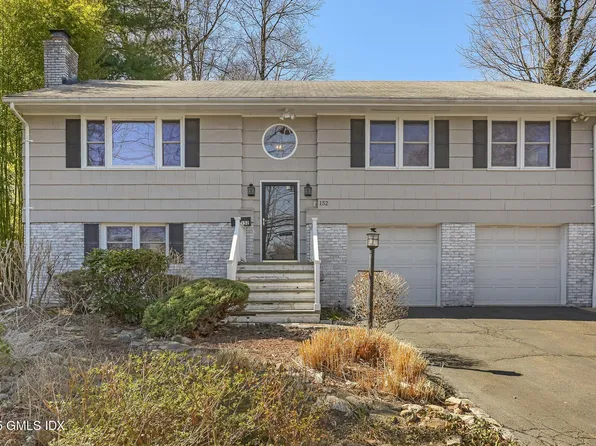 152 Valley Rd, Cos Cob, CT 06807