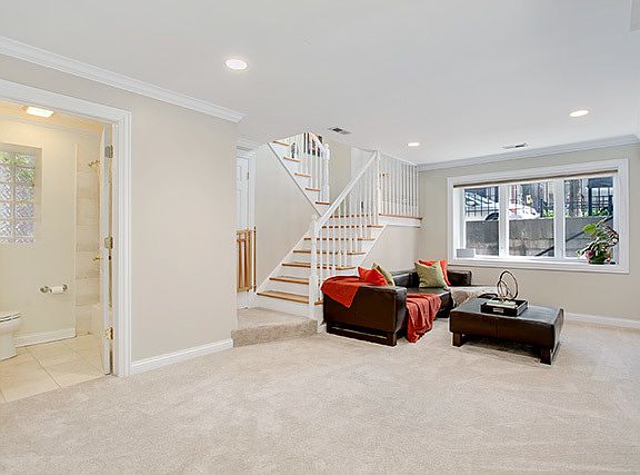3rd image of 1738 W Wabansia Ave