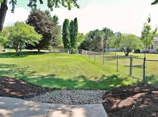 3075 Clifton Ct, Aurora, IL 60504