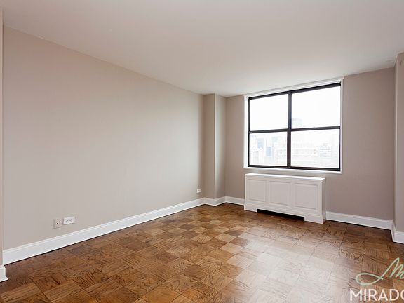 3rd image of 330 E 39th St #15H