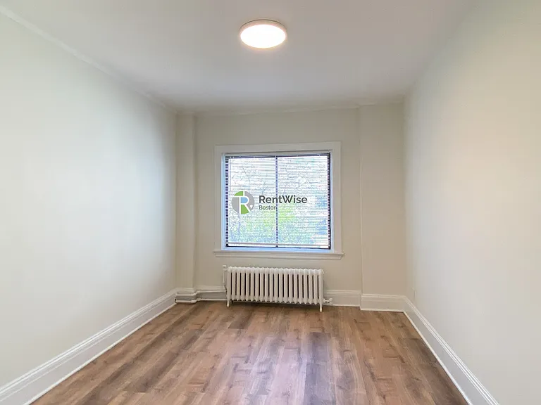 230 Walnut St #24 — Photo 10