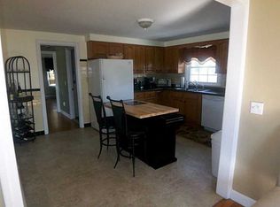 238 W Shore Rd, Warwick, RI 02889