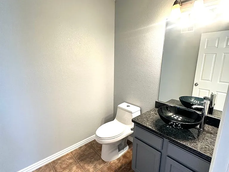 3705 SW Hansom Loop — Photo 9