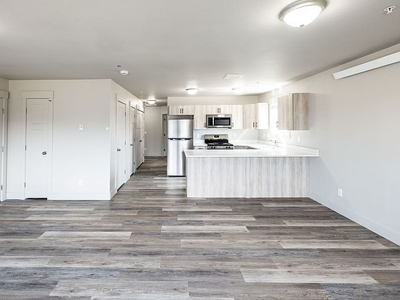4th image of 3562 Felix Way #2