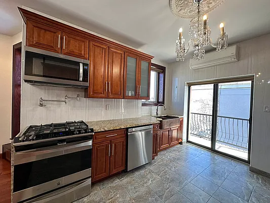 Rented by Limestone Realty Bklyn, LLC | media 12