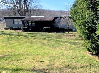 9 Oak Ln, Eighty Four, PA 15330