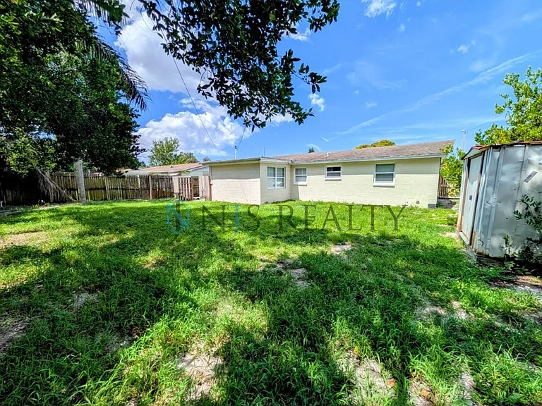 3814 Linkwood St — Photo 14