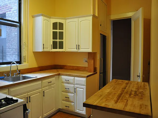 Sold by Sotheby's International Realty | media 13