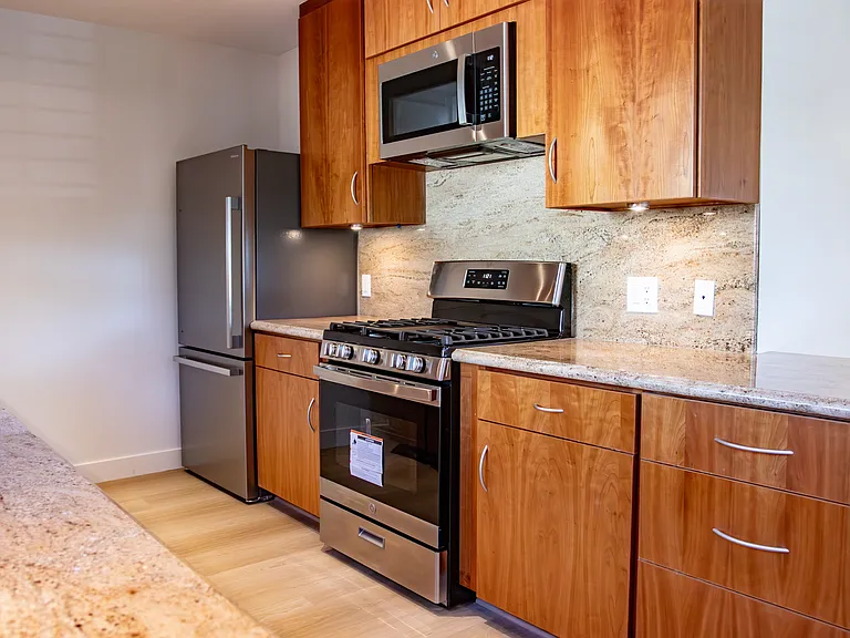 5379 Somerset St — Photo 8