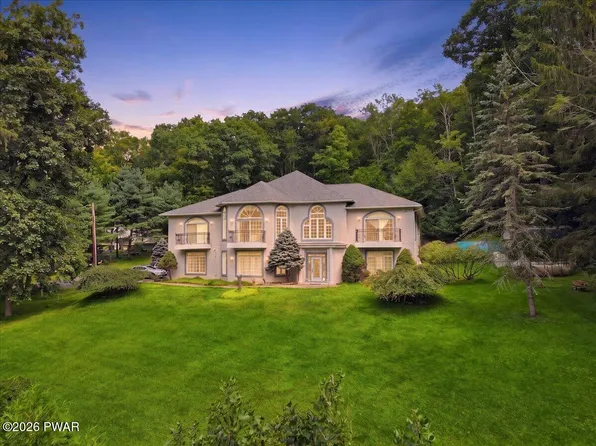 1007 Salem Park Ln, Lake Ariel, PA 18436