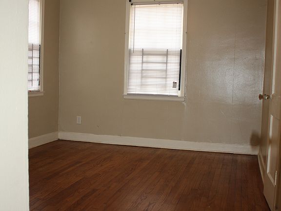 bedroom(middle)