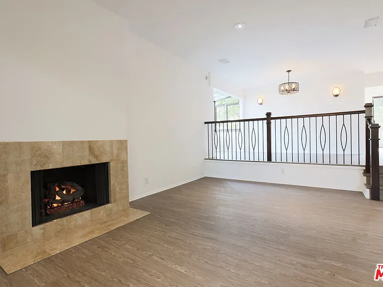 21821 Burbank Blvd #151 — Photo 2