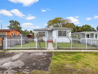 555 E 48th St, Hialeah, FL, 33013