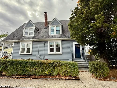 8 William St Photo 1