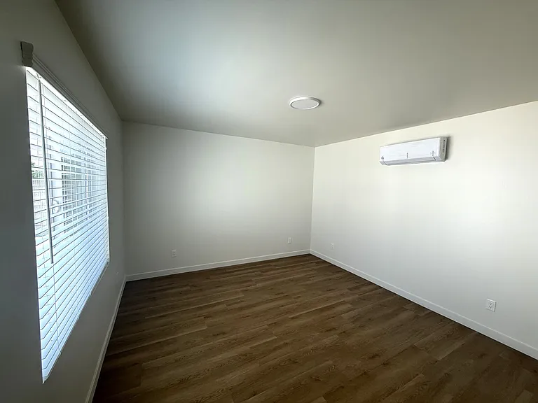 18423 Clarkdale Ave #18423 — Photo 14