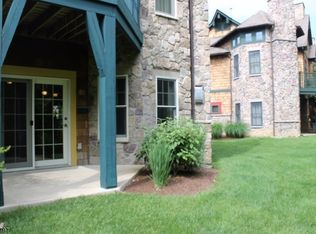 6 Pine St #11, Vernon, NJ 07462