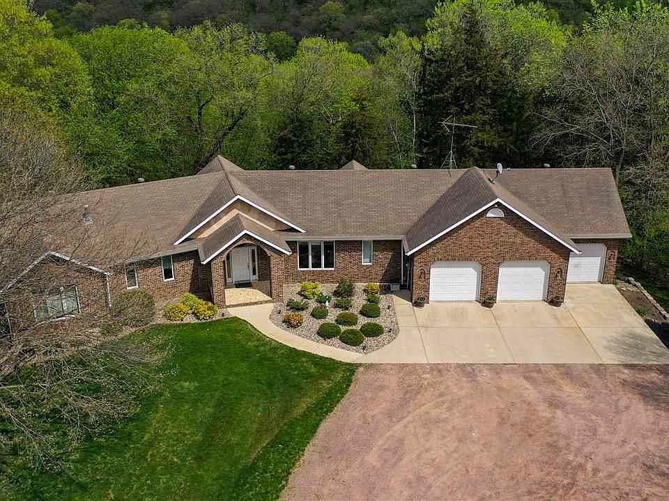 1st image of 60588 Valley Hills Dr